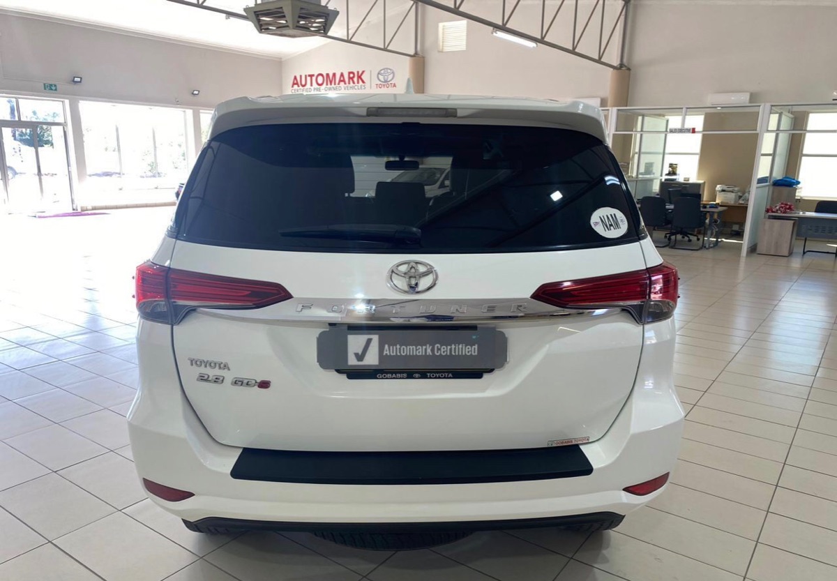 Toyota Fortuner 2018 photo 3