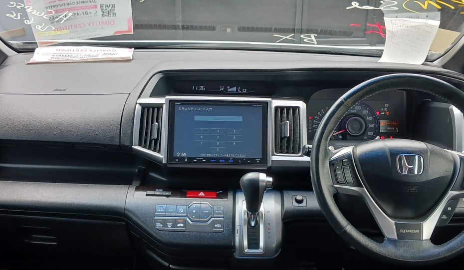Honda Stepwagon Spada- Z Cool Spirit photo 3