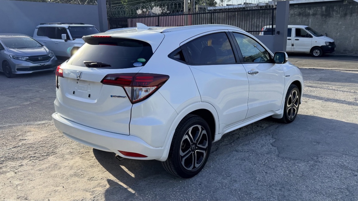 Honda Vezel Hybrid Z photo 2
