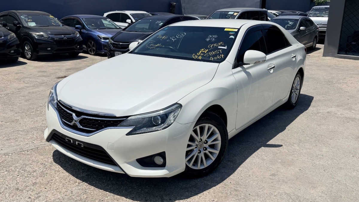 2016 Toyota Mark X