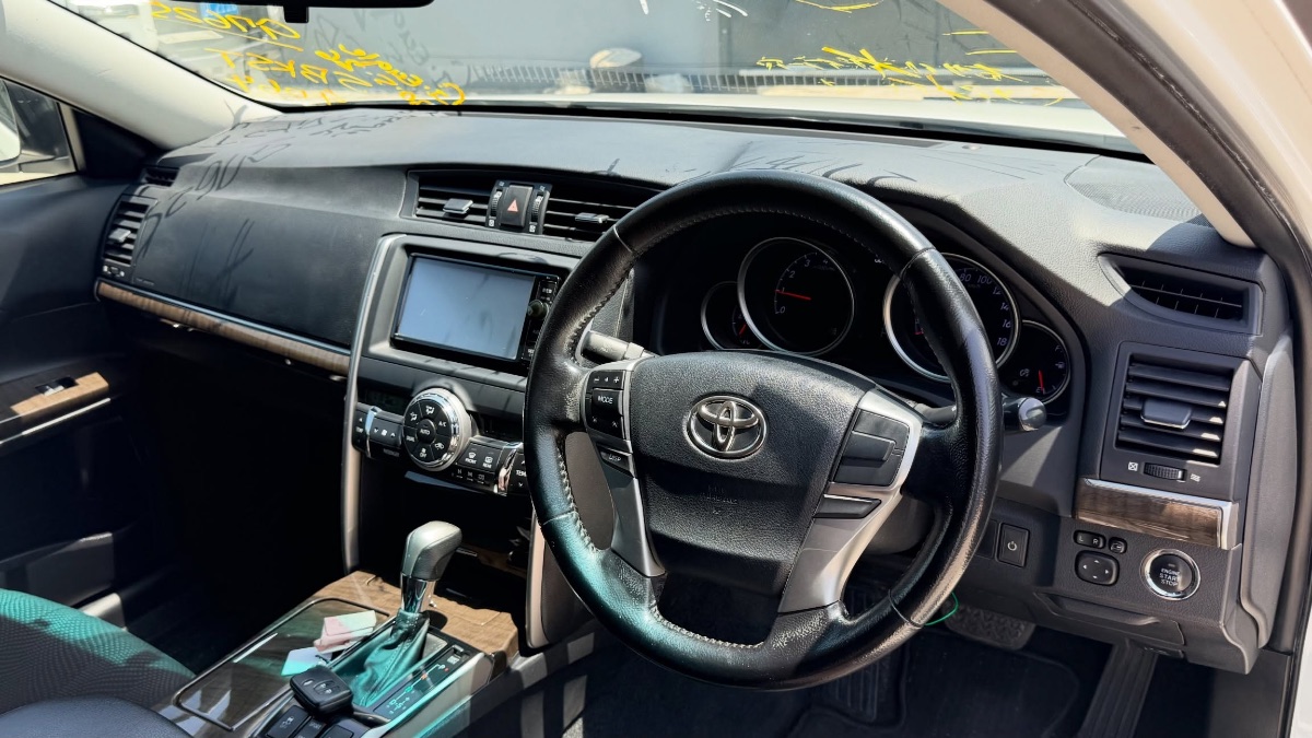 2016 Toyota Mark X photo 3