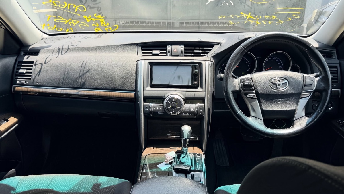 2016 Toyota Mark X photo 5