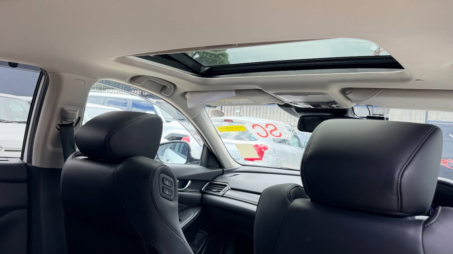 2021 Honda Accord Hybrid photo 5