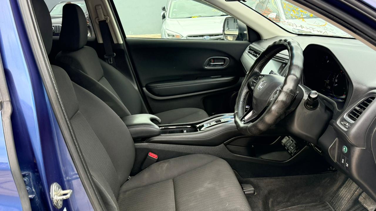 2015 Honda Vezel photo 3