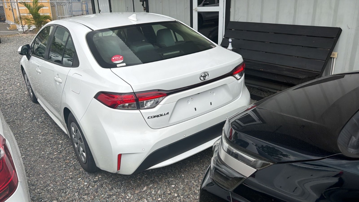 2020 Toyota corolla photo 5