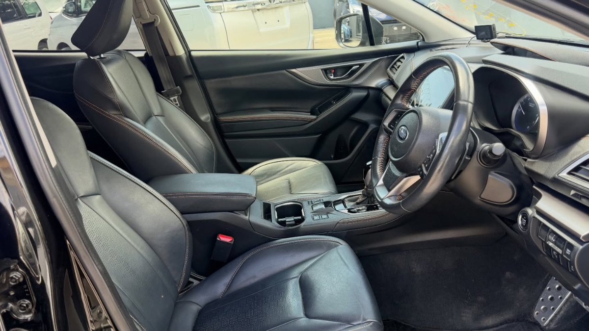 2020 Subaru XV Hybrid Advanced package photo 3