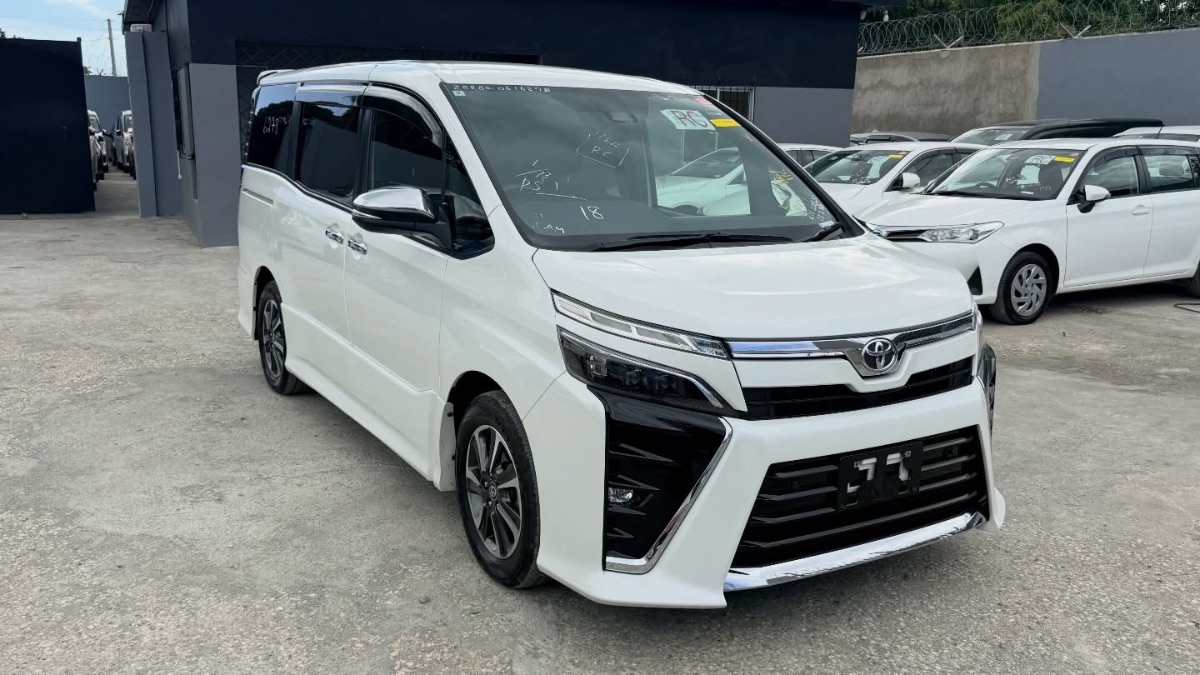 2020 Toyota Voxy ZS Kirameki