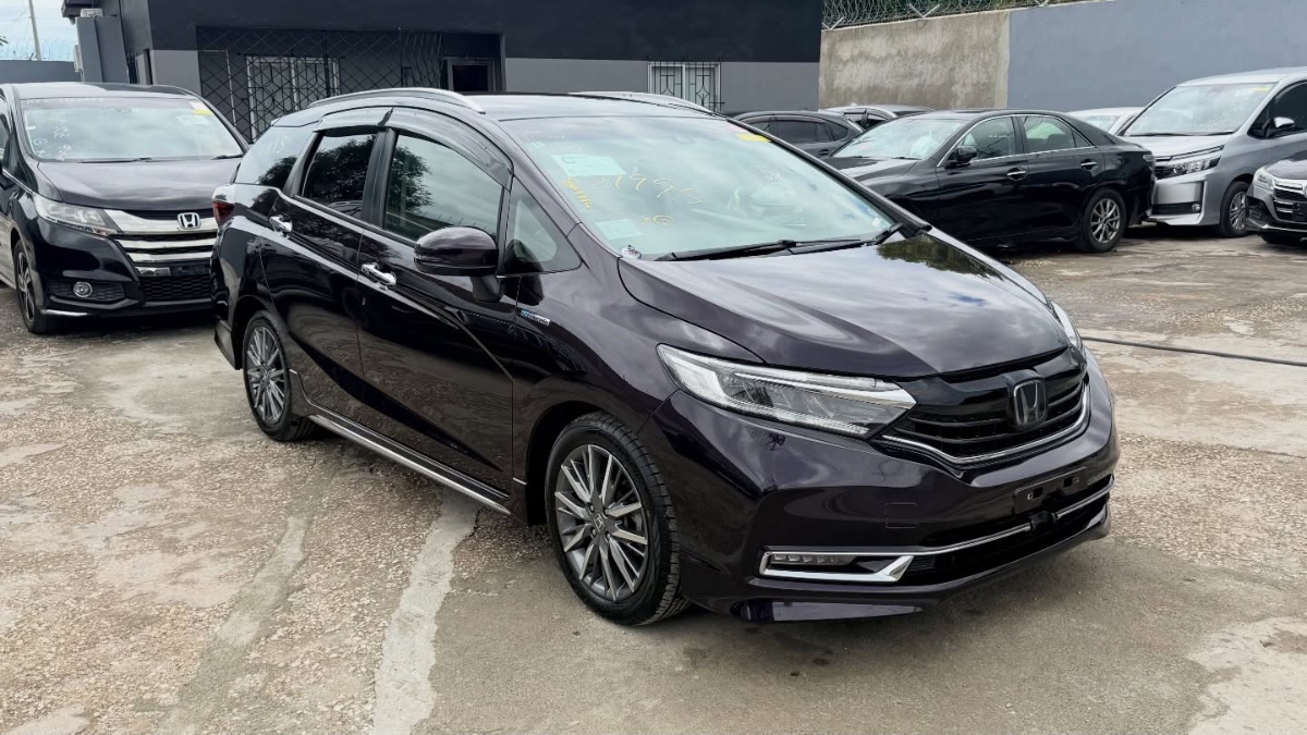 2020 Honda Fit Shuttle Z pkg