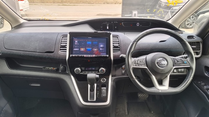 2017 Nissan Serena Rider S photo 3