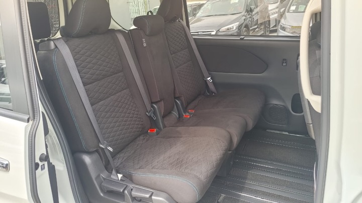 2017 Nissan Serena Rider S photo 6