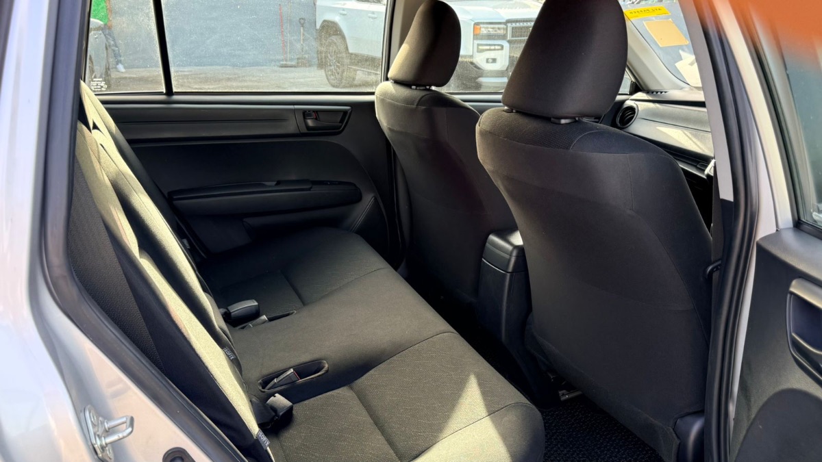 2021 Toyota Fielder photo 4