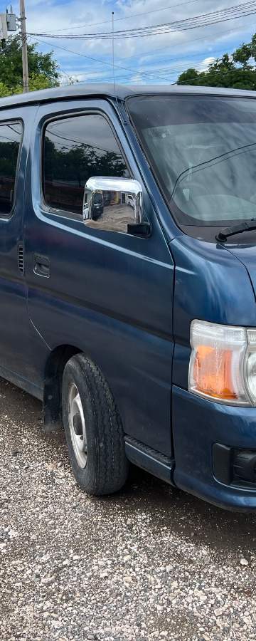 2012 Nissan Urvan