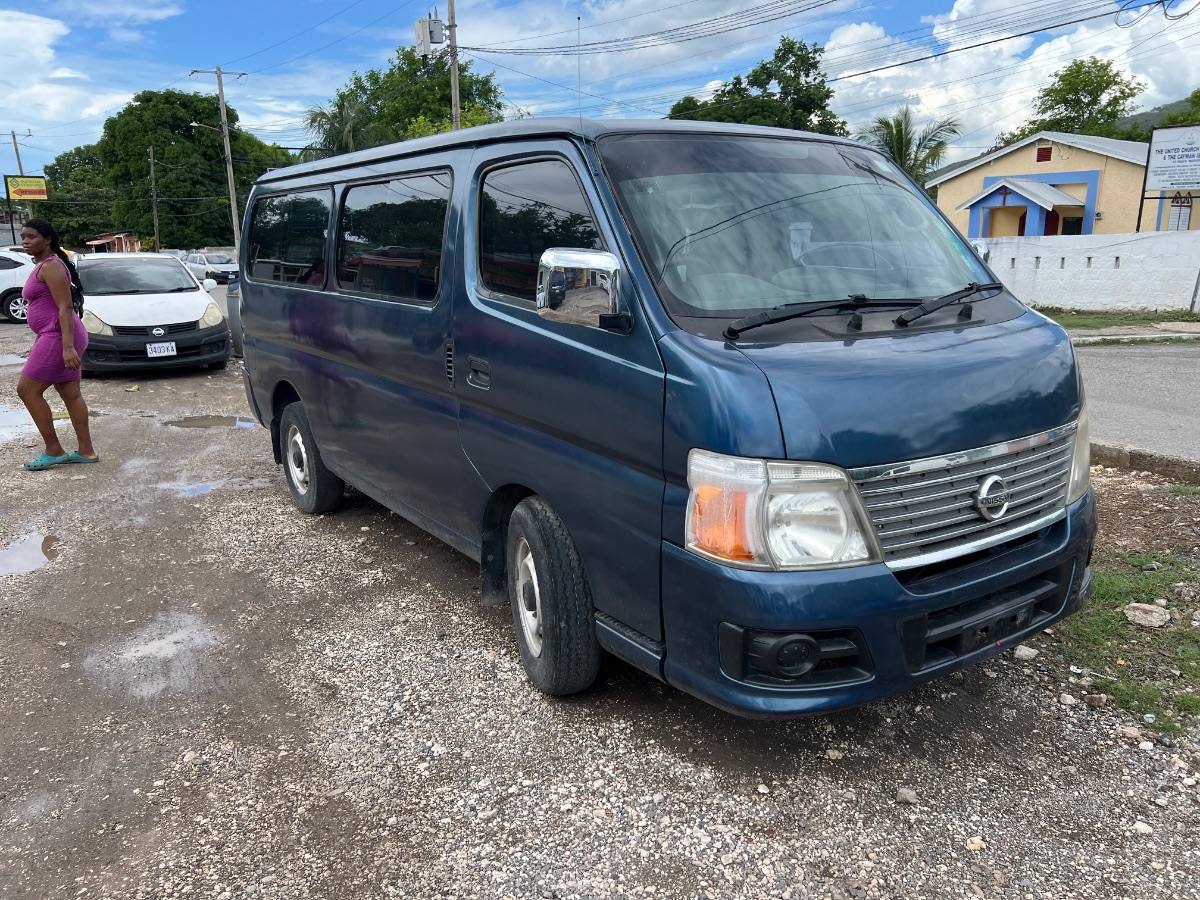 2012 Nissan Urvan
