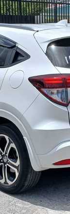 Honda Vezel Hybrid  Z Grade photo 2