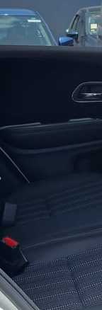 Honda Vezel Hybrid  Z Grade photo 5