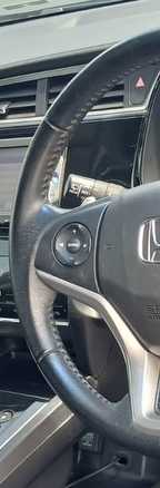 Honda fit Shuttle Z photo 4