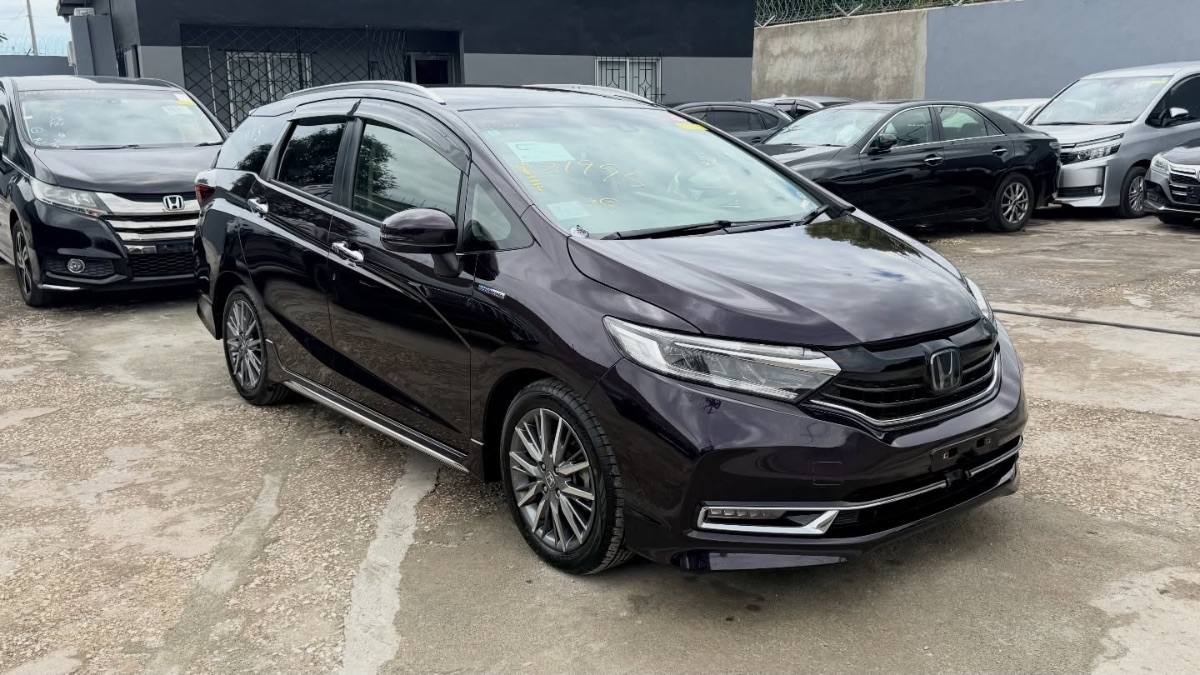 2020 Honda Fit Shuttle Z pkg