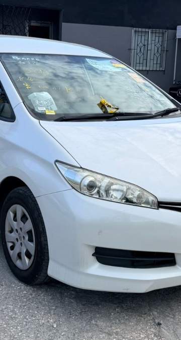 2017 Toyota wish